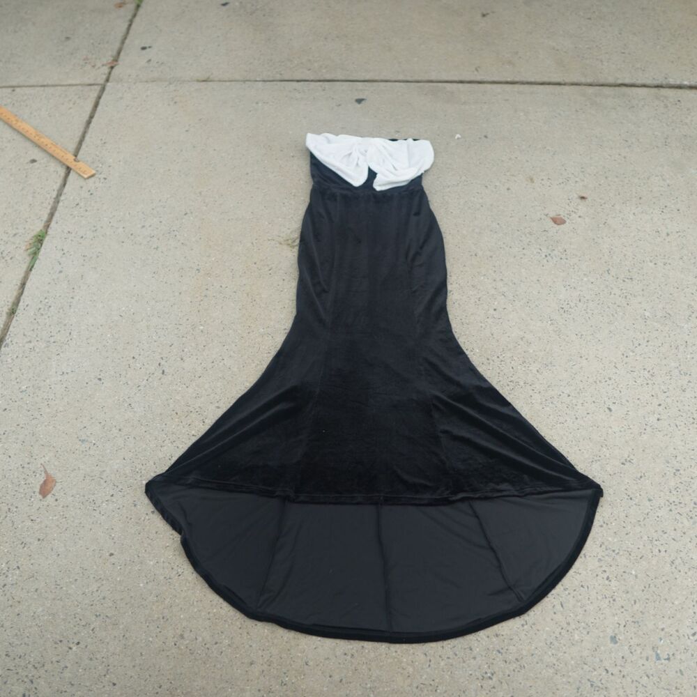 Fashion Nova Womens Black Velvet Mermaid Maxi Gown Size M NWT Pearl Bow Bustier